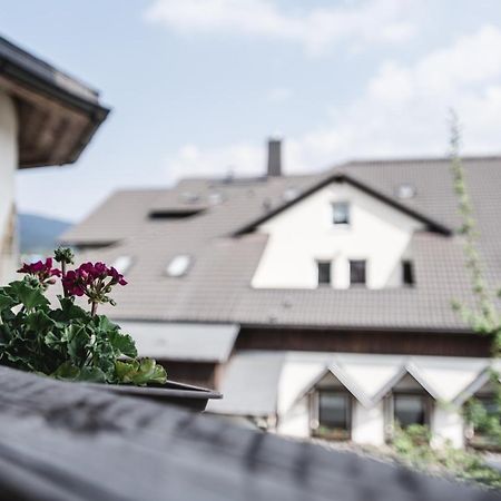 Toschis Station-Motel-Wirtshaus-An Der Autobahn-Bowling Zella-Mehlis Exterior foto